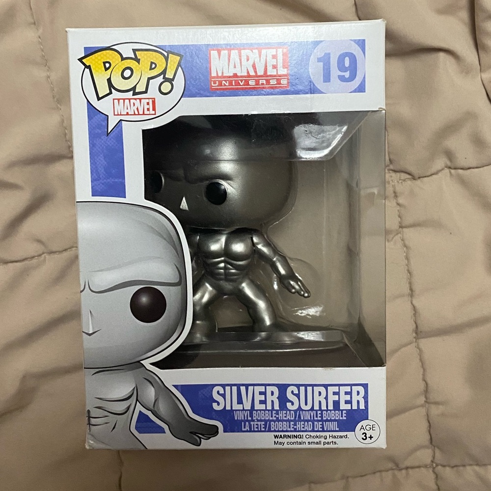 Funko Pop! Marvel Silver Surfer #19 - Silver Vinyl Figure
